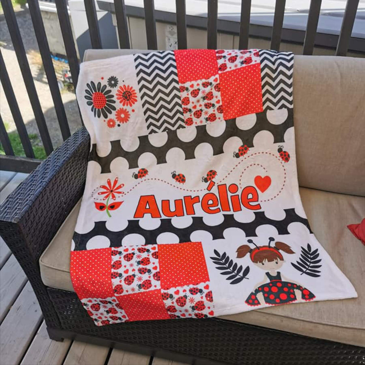 Couverture imprimée - Coccinelle Patchwork - manoushkacreation