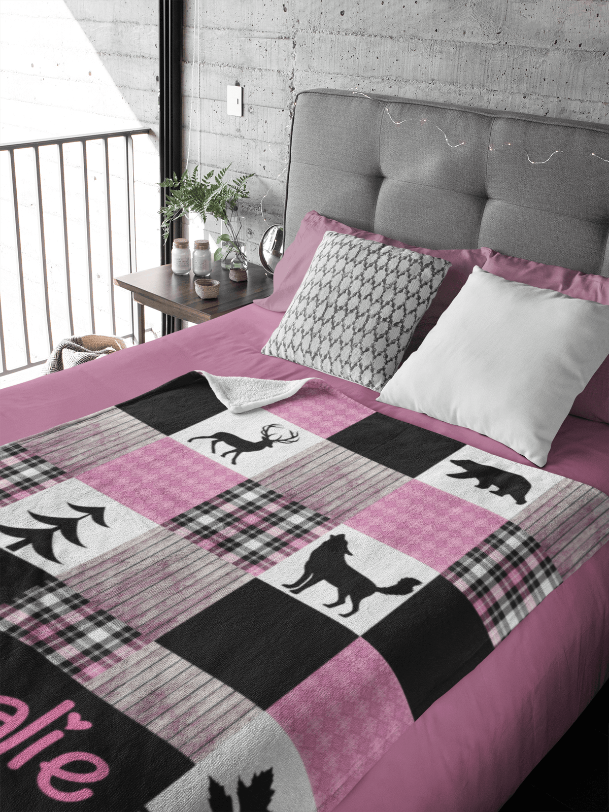 Couverture imprimée - Woodland Patchwork rose et noir - manoushkacreation