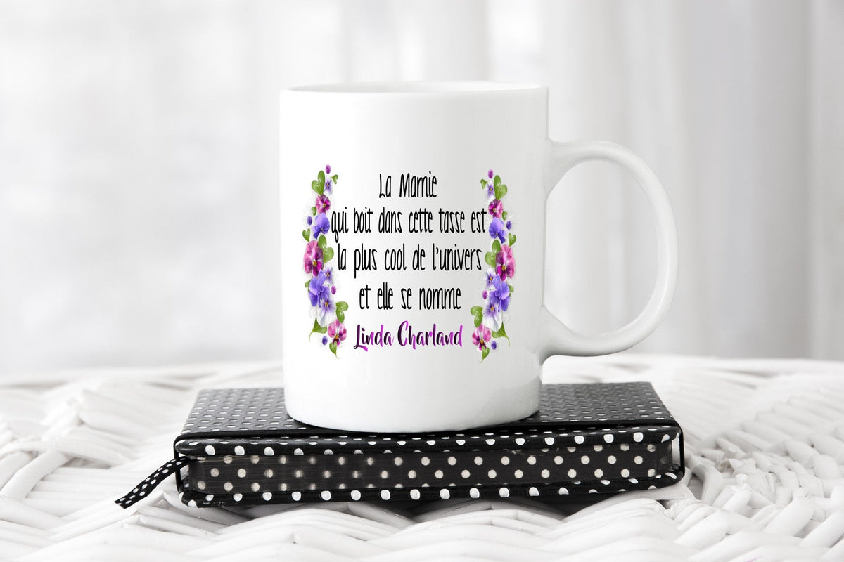 Tasse: la mamie qui boit dans cette tasse est la plus cool de l'univers - manoushkacreation