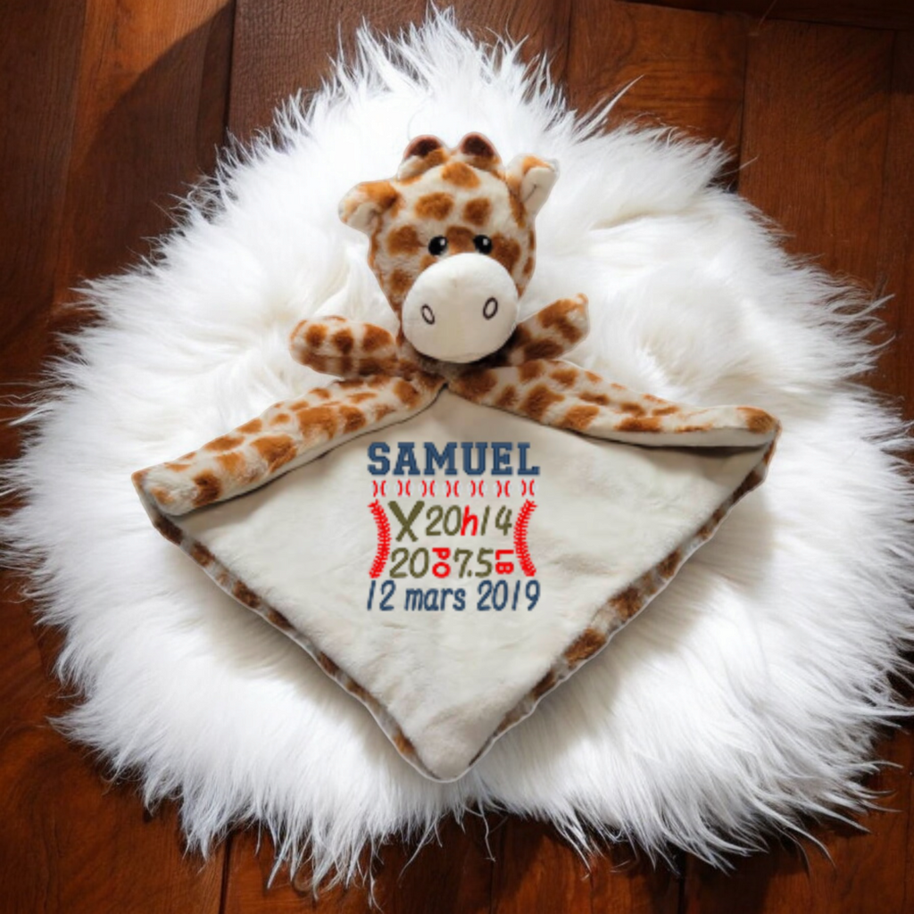 Giraffe Giraffe comforter personalized comforter manoushkacreation